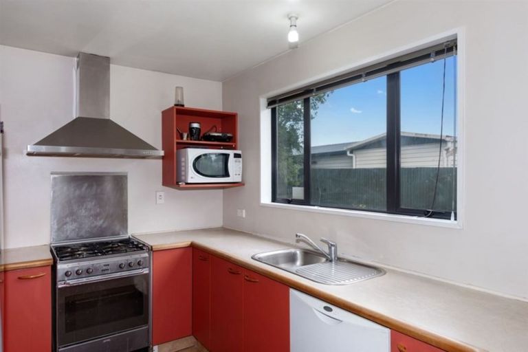 Photo of property in 279a Pages Road, Wainoni, Christchurch, 8061