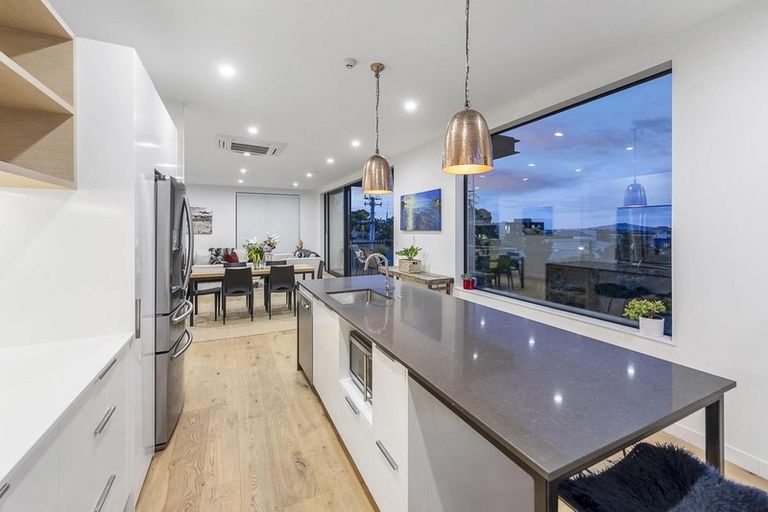 Photo of property in Sugar Lane Apartments, 3/31 Rawene Road, Birkenhead, Auckland, 0626