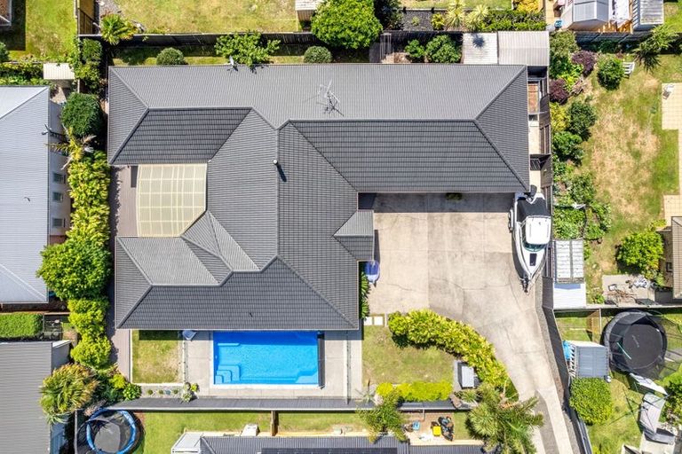 Photo of property in 6 Madeira Close, Papamoa Beach, Papamoa, 3118