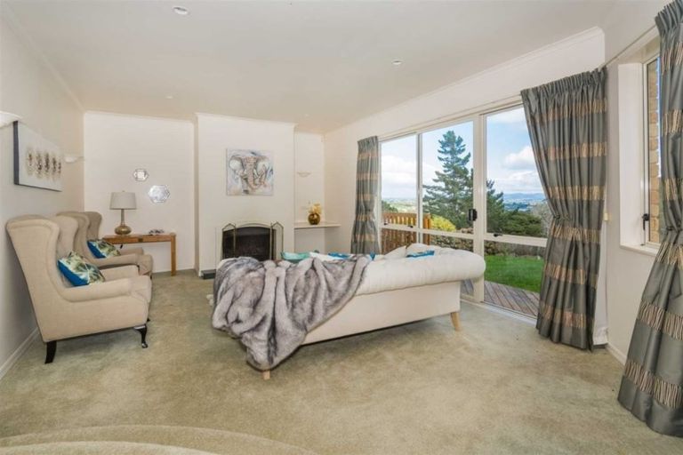 Photo of property in 22 Dene Court Lane, Greenhithe, Auckland, 0632