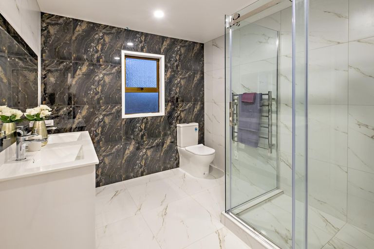 Photo of property in 6b Roys Road, Weymouth, Auckland, 2103