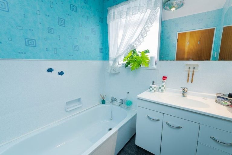 Photo of property in 11 Gebbie Street, Kinmont Park, Mosgiel, 9024