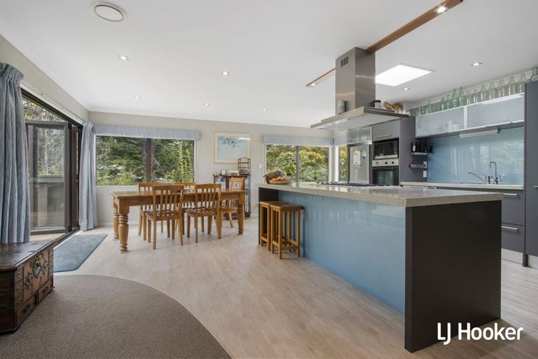 Photo of property in 35 Athenree Road, Athenree, Katikati, 3177