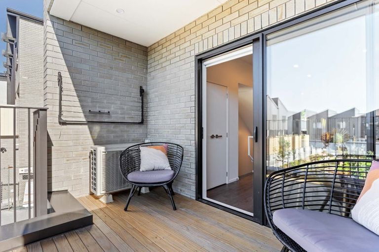 Photo of property in 6/28 Westgate Drive, Westgate, Auckland, 0614