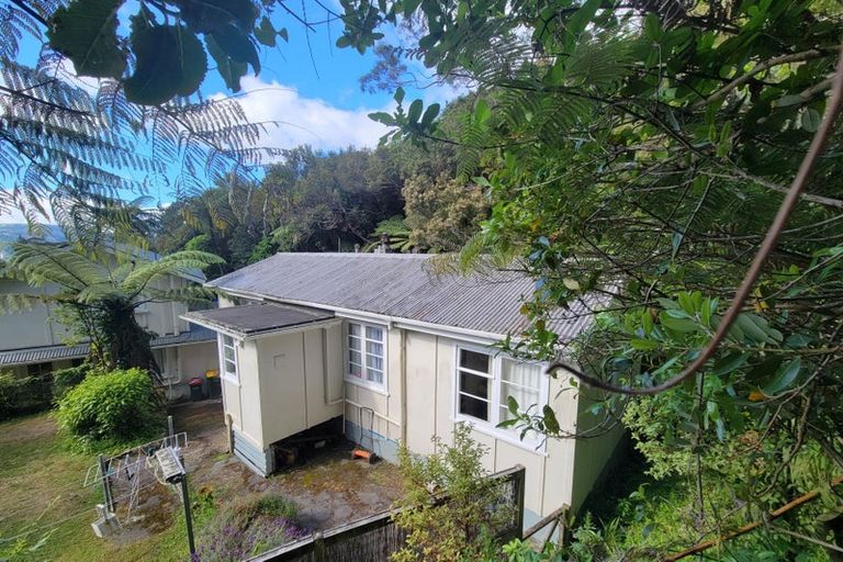 Photo of property in 142 Seddon Street, Naenae, Lower Hutt, 5011