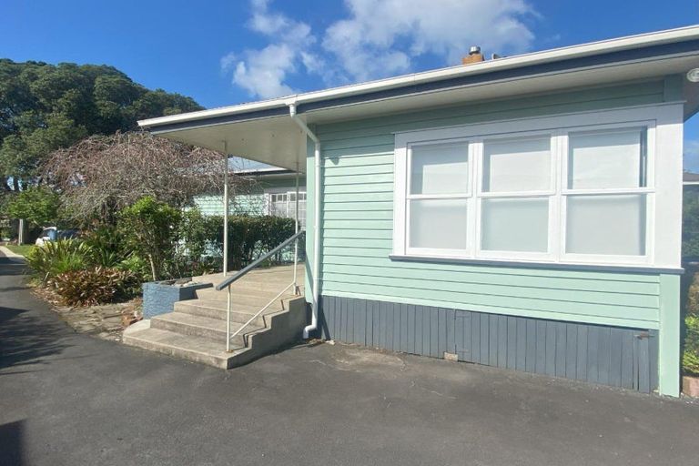 Photo of property in 2a Hall Avenue, Regent, Whangarei, 0112