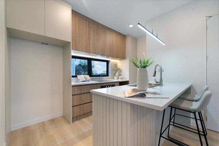 Photo of property in 28b Moire Road, Massey, Auckland, 0614