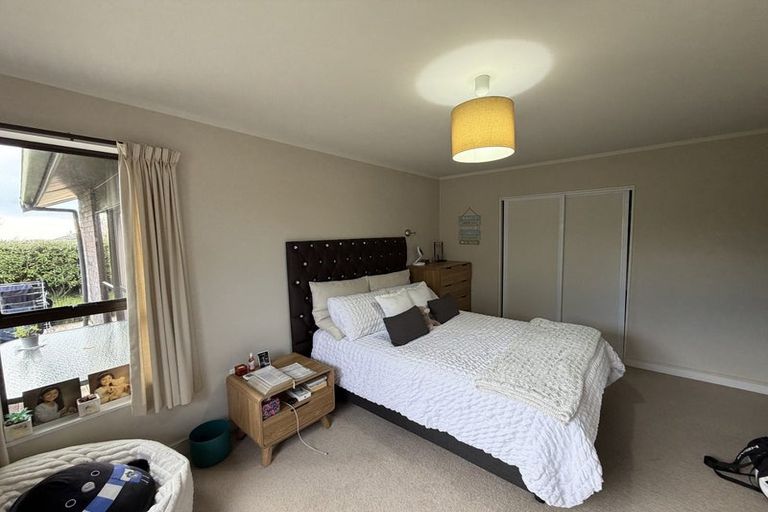 Photo of property in 61 Karina Road, Merrilands, New Plymouth, 4312