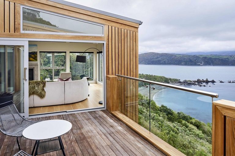 Photo of property in 16c Signallers Grove, Strathmore Park, Wellington, 6022