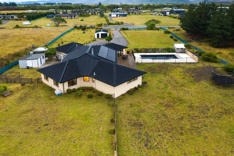 Photo of property in 37 Ocean View Crescent, Rarangi, Blenheim, 7273