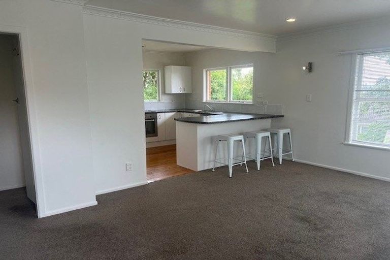 Photo of property in 3/375 Lake Road, Hauraki, Auckland, 0622