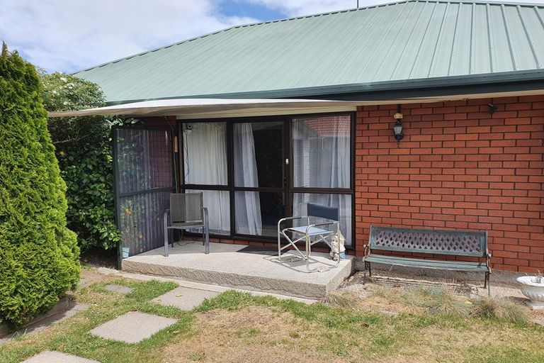 Photo of property in 52 Fovant Street, Russley, Christchurch, 8042