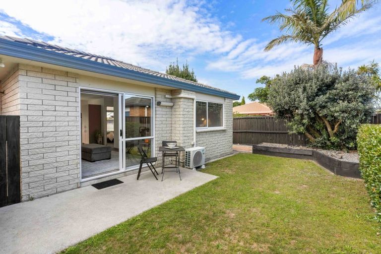 Photo of property in 21 Pacific View Road, Papamoa Beach, Papamoa, 3118