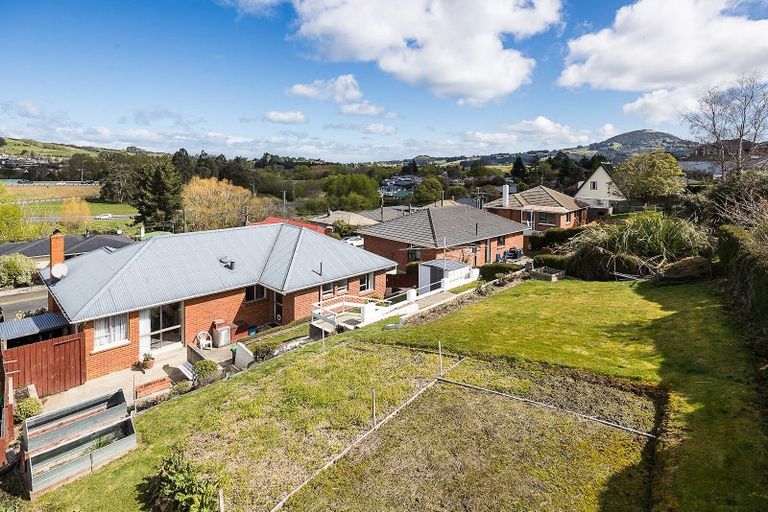 Photo of property in 13 Waldron Crescent, Green Island, Dunedin, 9018