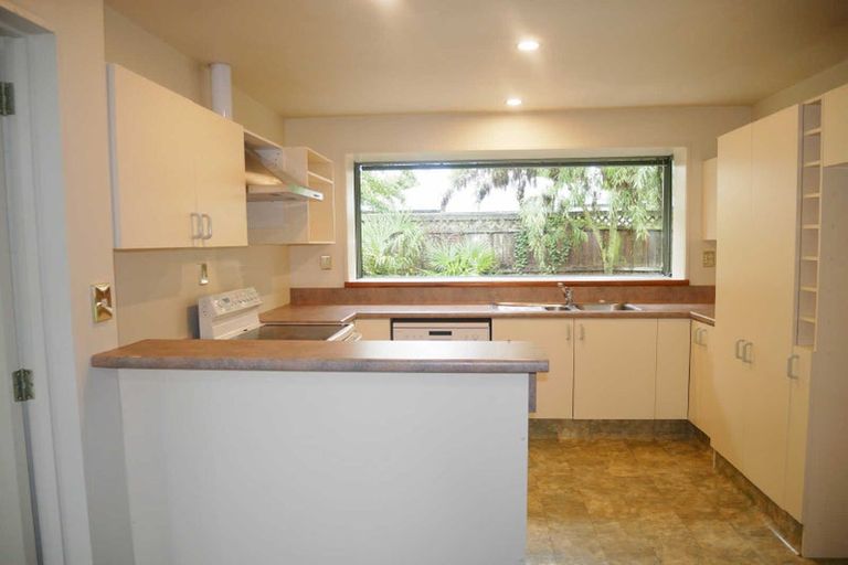 Photo of property in 263 Eastern Terrace, Sydenham, Christchurch, 8023