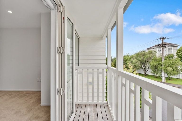 Photo of property in 8/83 Hinemoa Street, Birkenhead, Auckland, 0626