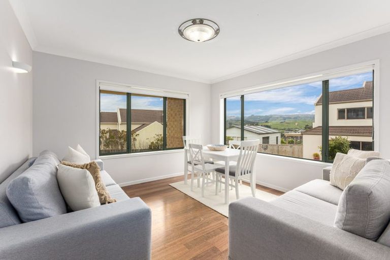 Photo of property in 12 Bowsprit Way, Whitby, Porirua, 5024