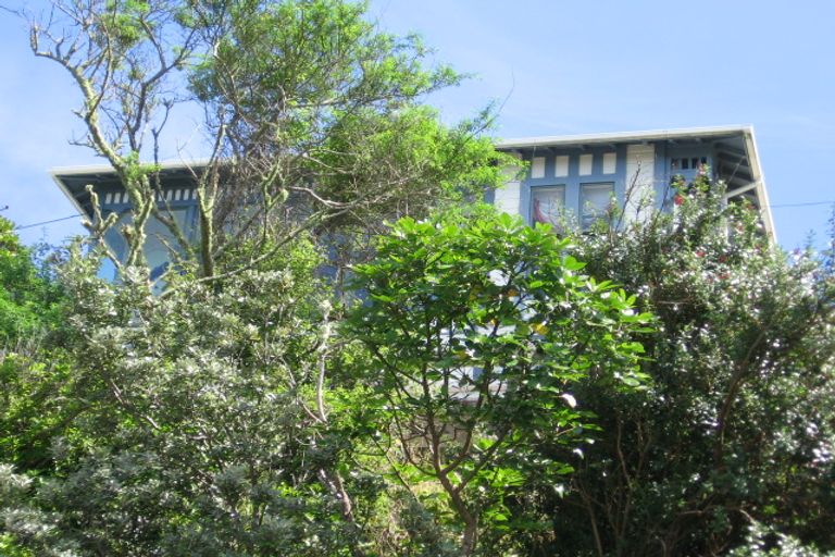 Photo of property in 16 Highbury Road, Highbury, Wellington, 6012