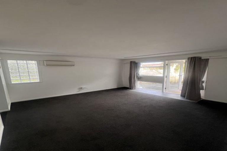 Photo of property in 9 Epsom Way, Karori, Wellington, 6012