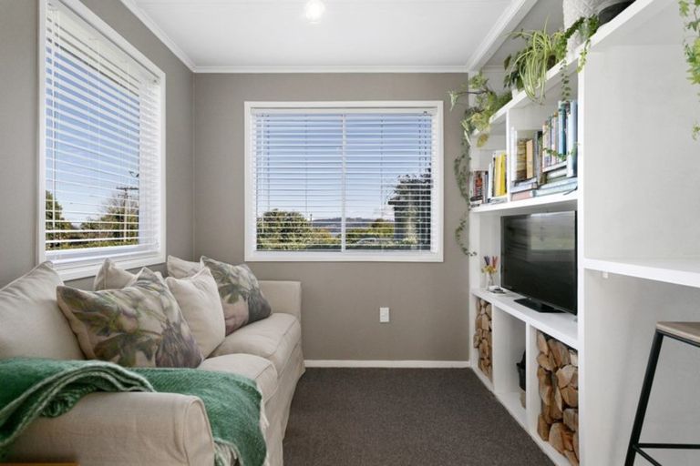 Photo of property in 50 Shepherd Road, Waipahihi, Taupo, 3330