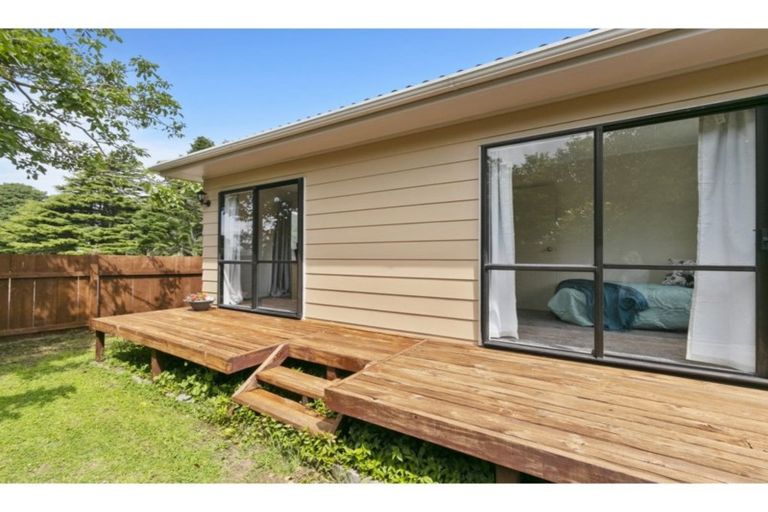 Photo of property in 98a Reynolds Street, Taita, Lower Hutt, 5011