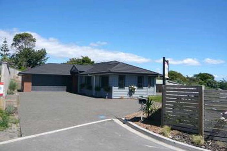 Photo of property in 6 Caterer Lane, Paraparaumu, 5032