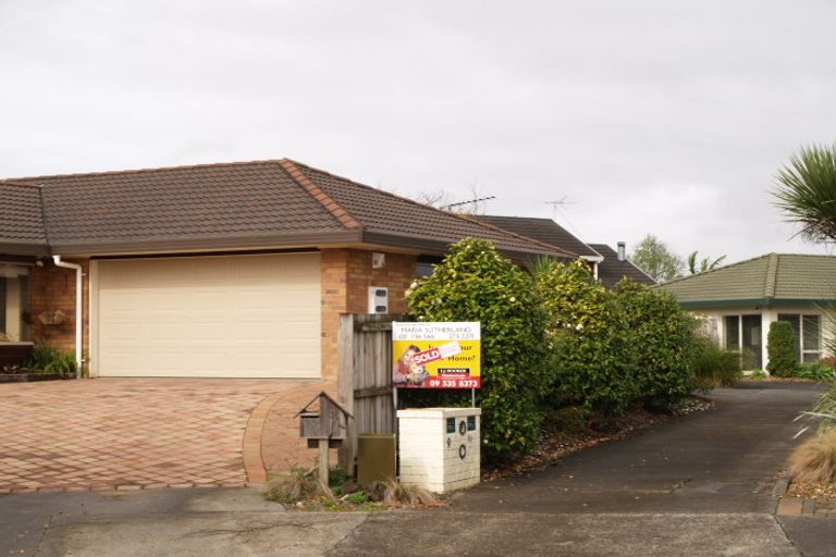 Photo of property in 11 Valnera Close, Northpark, Auckland, 2013