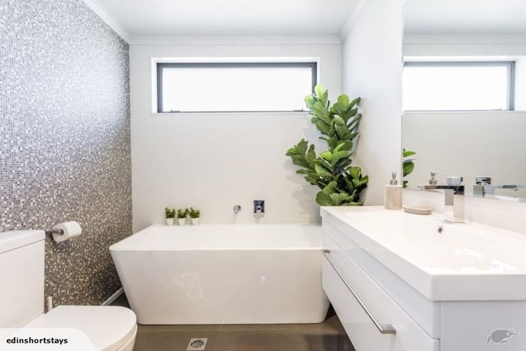 Photo of property in 148 Wingatui Road, Mosgiel, 9024