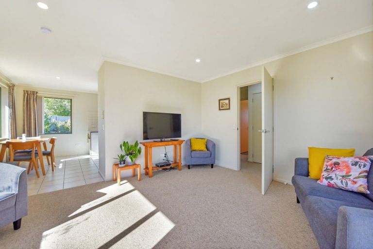 Photo of property in 21 Woodstock Place, Stoke, Nelson, 7011