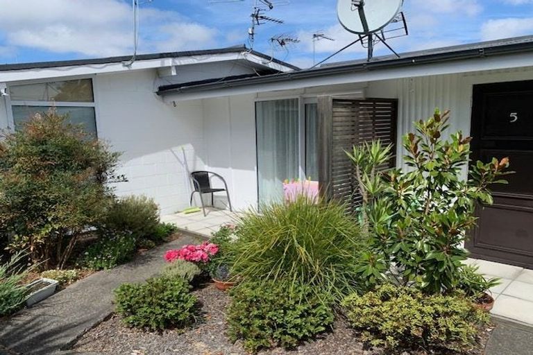 Photo of property in 594 Barbadoes Street, Edgeware, Christchurch, 8013