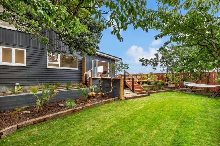 Photo of property in 67 Renown Road, Raumati South, Paraparaumu, 5032