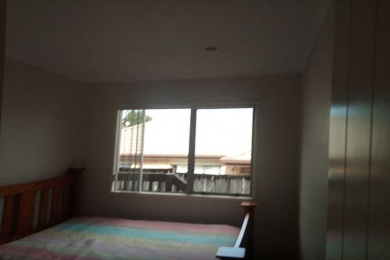 Photo of property in 8 Stellamaris Way, Northpark, Auckland, 2013