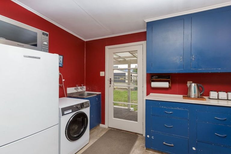 Photo of property in 6 Paul Street, Waimate, 7924