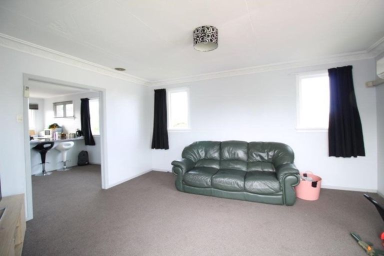 Photo of property in 99 Conway Crescent, Glengarry, Invercargill, 9810