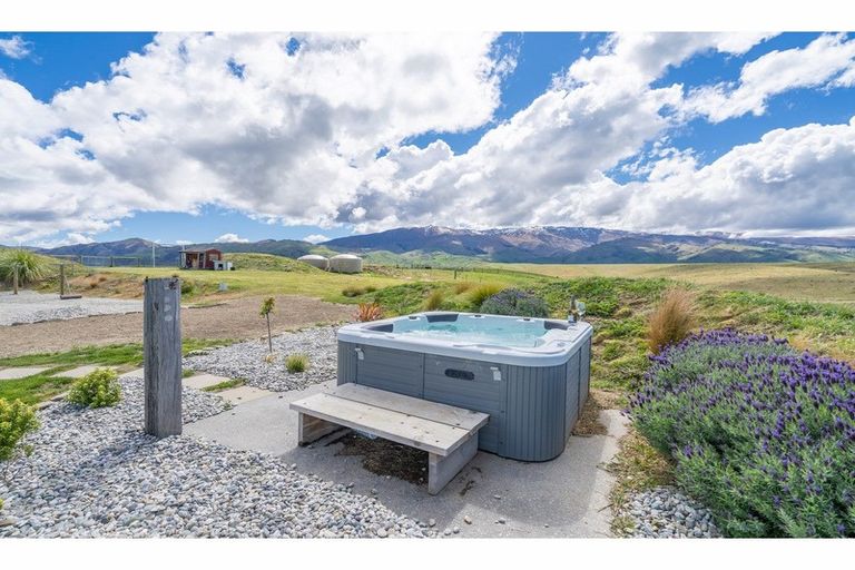 Photo of property in 51 Pihoihoi Road, Waikerikeri, Alexandra, 9393