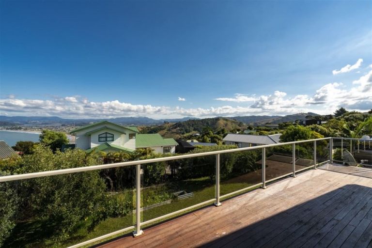 Photo of property in 101 Centennial Drive, Whitianga, 3510