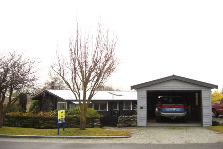 Photo of property in 15 Jenkins Place, Arrowtown, 9302