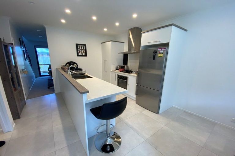 Photo of property in 11 Matairangi Avenue, Totara Heights, Auckland, 2105