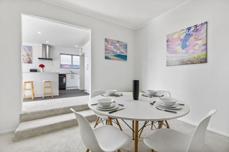 Photo of property in 1/2 Palm Court Drive, Glen Eden, Auckland, 0602