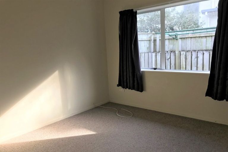 Photo of property in 44a Whiteley Street, Moturoa, New Plymouth, 4310