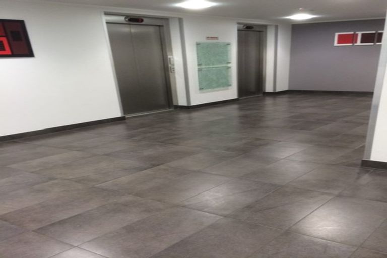 Photo of property in Luna Apartments, 1c/16 Burton Street, Grafton, Auckland, 1010