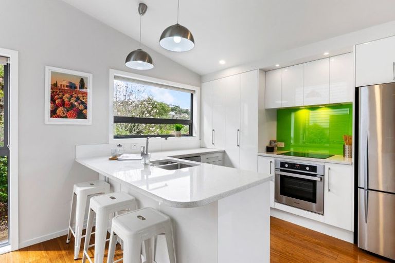 Photo of property in 26b Cashmere Avenue, Khandallah, Wellington, 6035