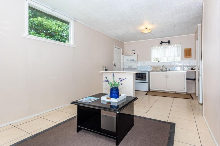 Photo of property in 57 Moana Road, Okitu, Gisborne, 4010