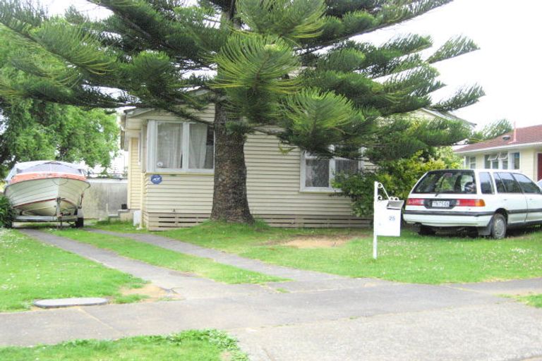 Photo of property in 25 Vickers Crescent, Mangere, Auckland, 2022