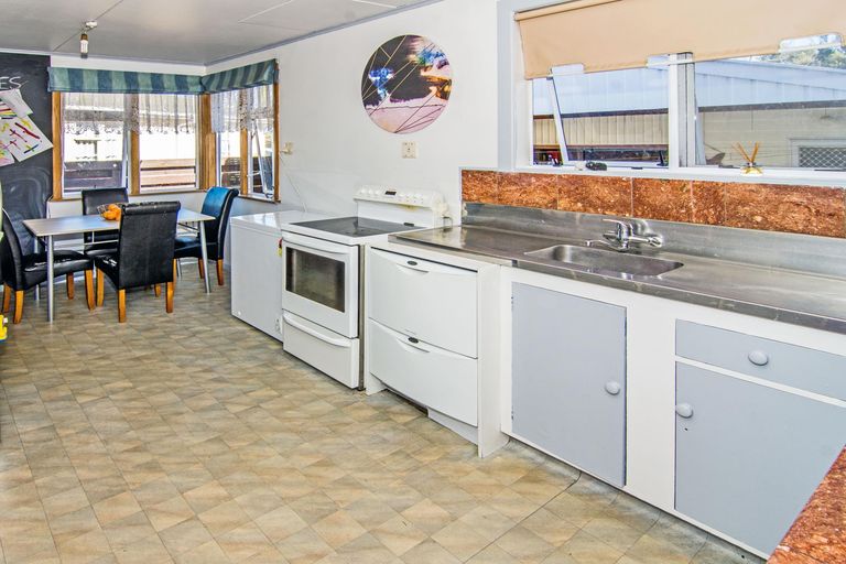 Photo of property in 2 Iorns Street, Masterton, 5810