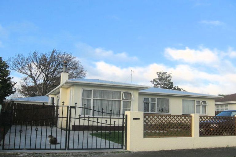 Photo of property in 19 Forbury Avenue, Takaro, Palmerston North, 4412