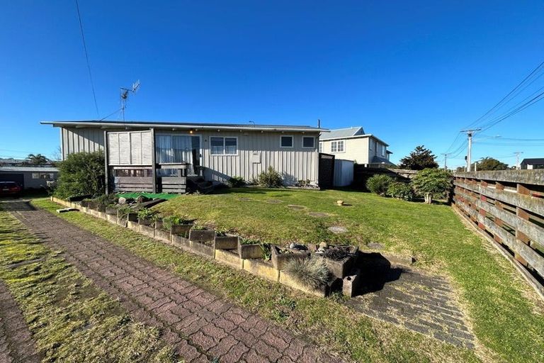 Photo of property in 60a Percy Road, Papamoa Beach, Papamoa, 3118