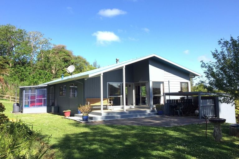 Photo of property in 2 Beaufort Street, Opua, 0200