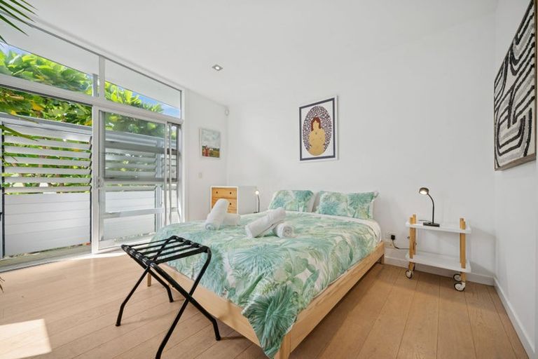 Photo of property in 14 Beachview Grove, Peka Peka, Waikanae, 5391