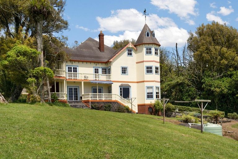 Photo of property in 277 Wortley Road, Waiongana, New Plymouth, 4373